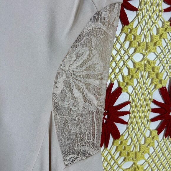 Marciano dresses / Cream Lace Dress / Size 4 - Picture 9 of 16